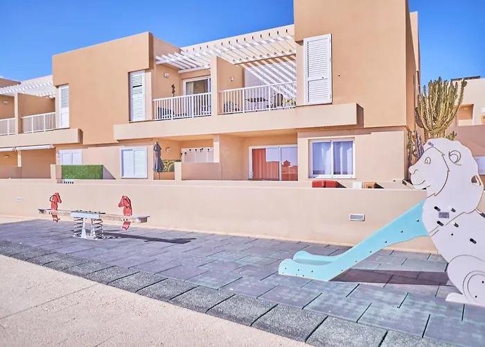 2Bdr Comfy Apartment With Ocean View
